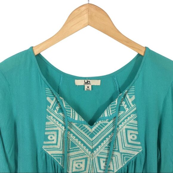 WS981 Women’s YA Los Angeles Trendy Boho Aztec Hippie Blouse Top M - Picture 2 of 4